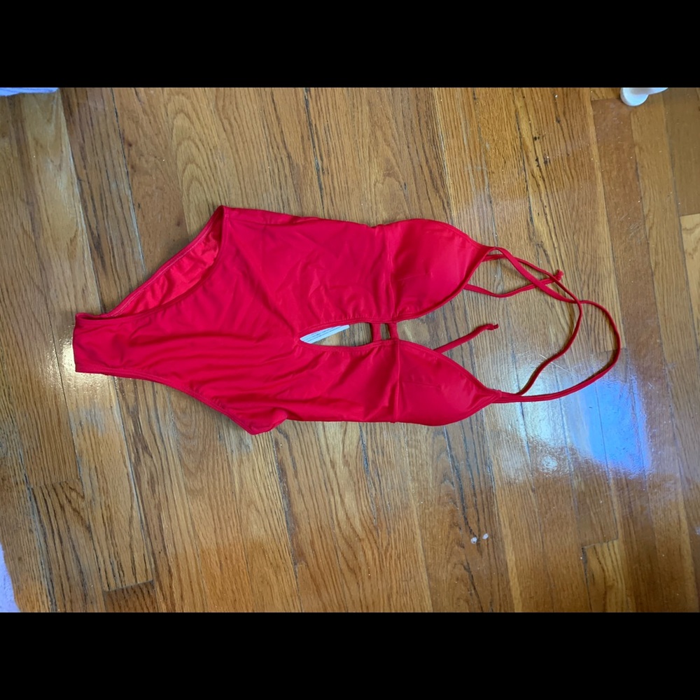Abercrombie Women  one piece swimming
